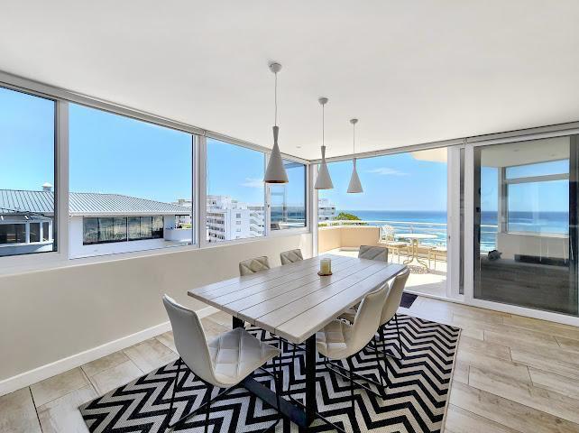 2 Bedroom Property for Sale in Sea Point Western Cape